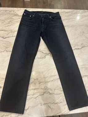Citizens Of Humanity Straight Jeans in Dark Indigo Black